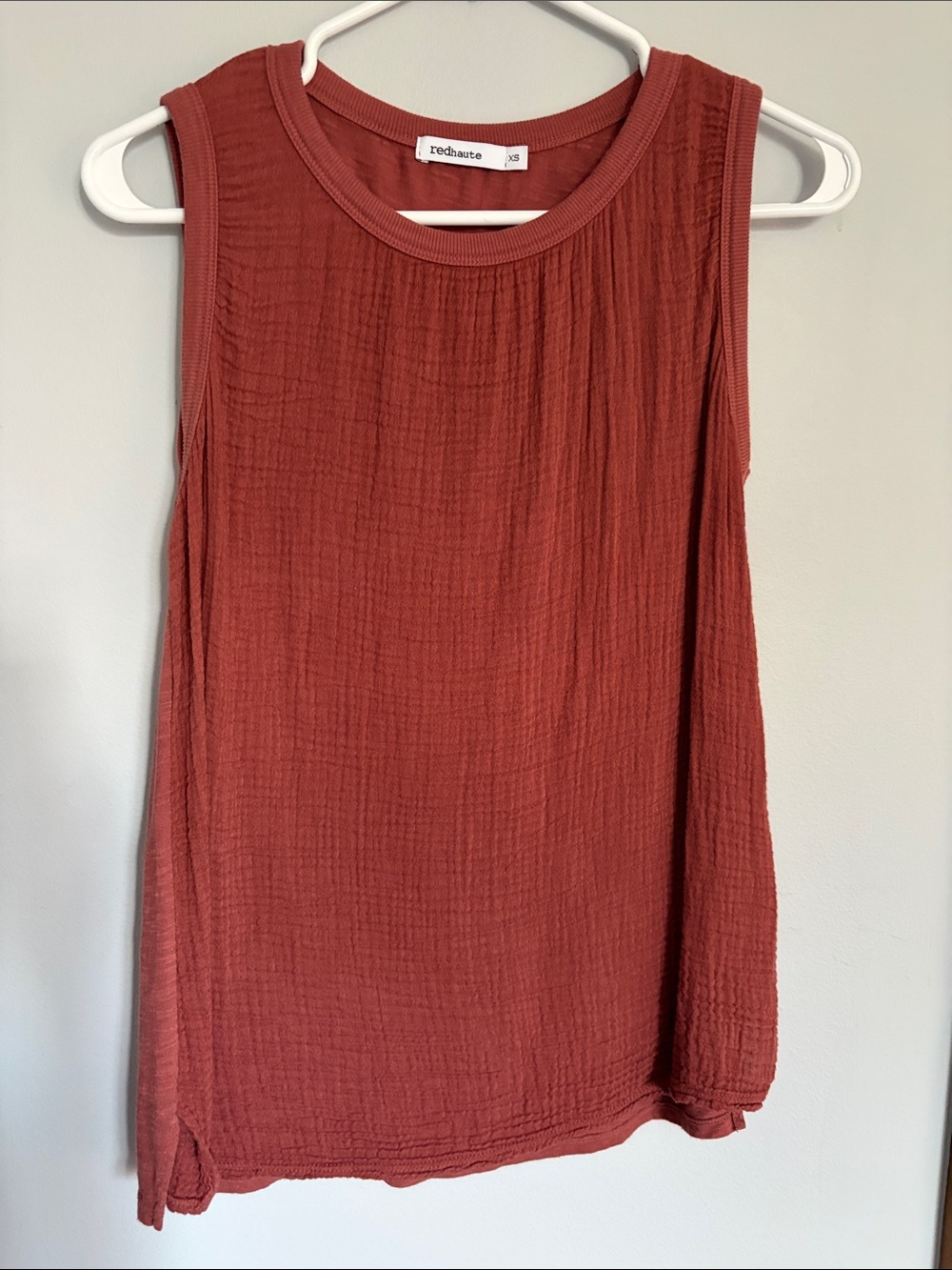 Red Haute Rust Textured Sleeveless Tank Top
